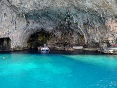 Tour delle Grotte a Castro