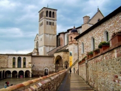 Tour di Pasqua: ASSISI – PERUGIA – SPELLO - RASIGLIA - SPOLETO – LAGO TRASIMENO