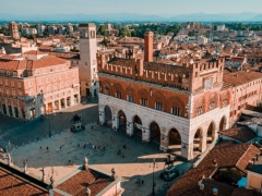 PIACENZA e GRAZZANO VISCONTI visita libera - domenica 07 dicembre 2025