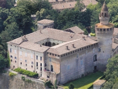 Castello di Rivalta ed il borgo di Grazzano Visconti - sabato 27 giugno