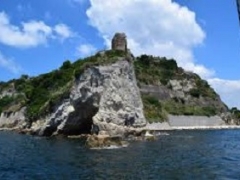 Trekking Urbano con aperitivo-Fusaro e Baia dal Lago al Mare Domenica 12 Aprile 2026 ore 10:00